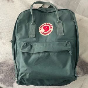 Kanken backpack in frost green
